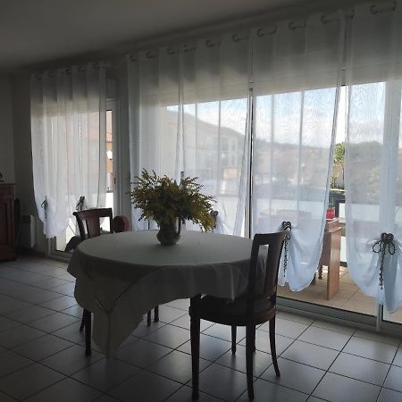Douces Vacances Apartment Villelongue-dels-Monts Екстериор снимка